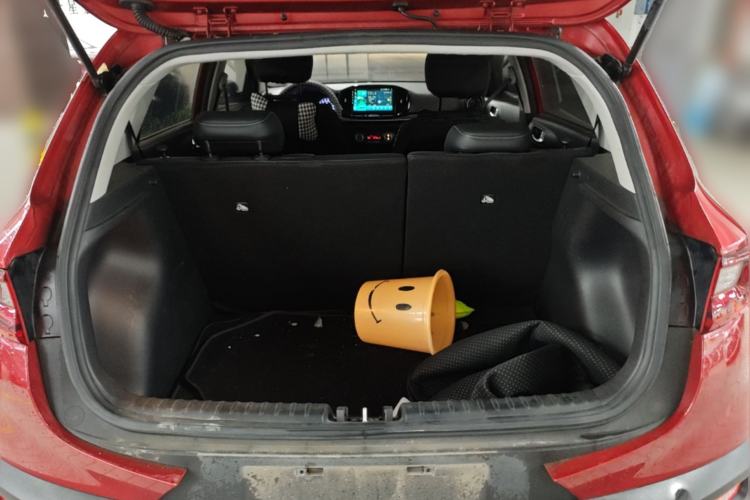 Used Kia kx1 Stonic 2019 1.4L Automatic Fun Edition China VI Trunk