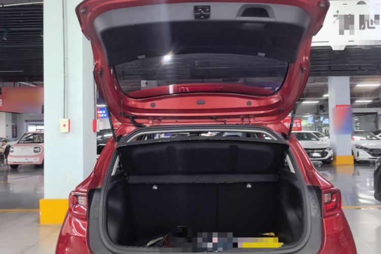 Used Kia kx1 Stonic 2019 1.4L Automatic Sport Edition China VI Trunk