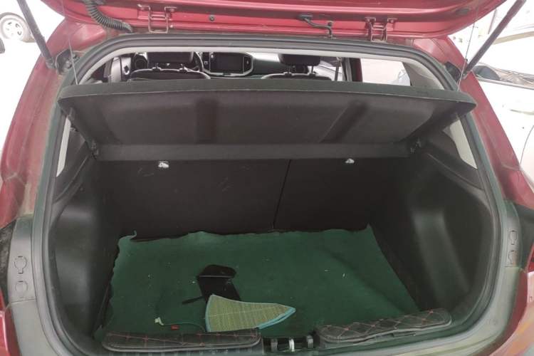 Used Kia kx1 Stonic 2019 1.4L Automatic Fun Edition China V Standard Trunk