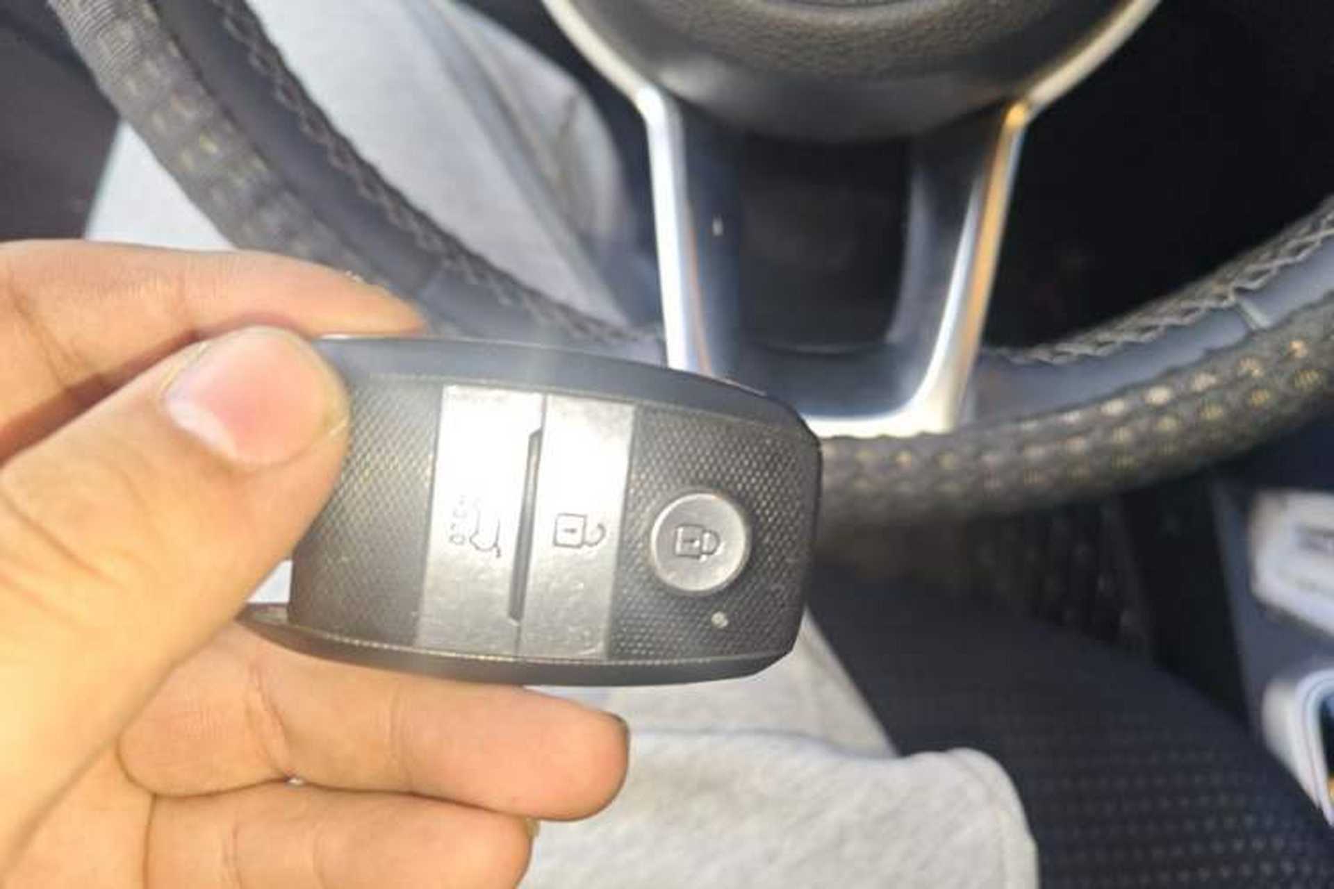 Used Kia kx1 Stonic 2019 1.4L Automatic Fun Edition China VI Vehicle Key