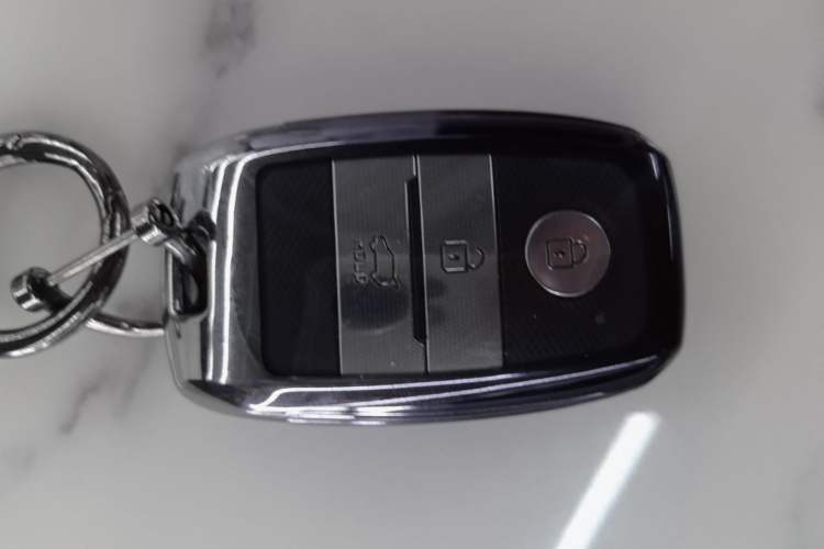 Used Kia kx1 Stonic 2019 1.4L Automatic Sport Edition China VI Vehicle Key
