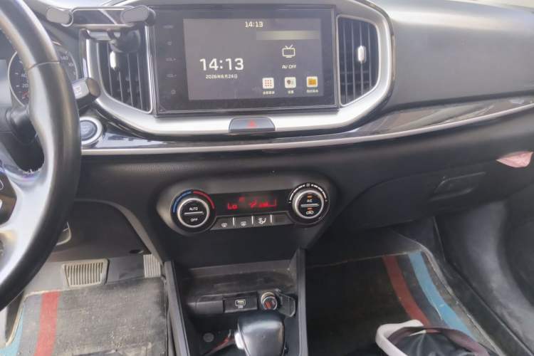 Used Kia kx1 Stonic 2019 1.4L Automatic Fun Edition China VI Audio And AC Panel