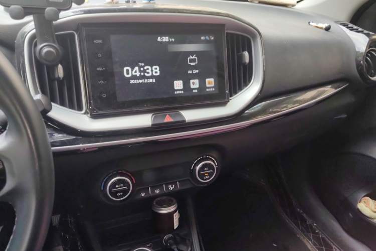 Used Kia kx1 Stonic 2019 1.4L Automatic Fun Edition China V Standard Audio And AC Panel