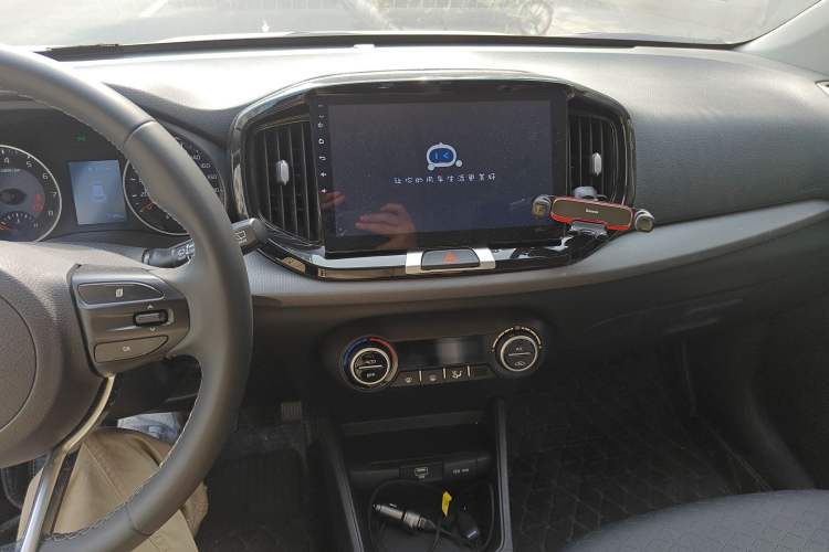 Used Kia kx1 Stonic 2019 1.4L Manual Fun Edition China VI Standard Audio And AC Panel