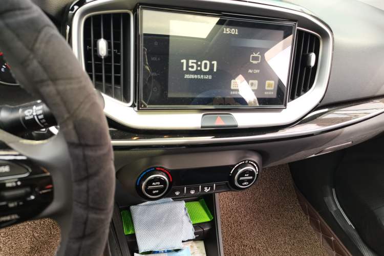 Used Kia kx1 Stonic 2019 1.4L Automatic Sport Edition China VI Audio And AC Panel