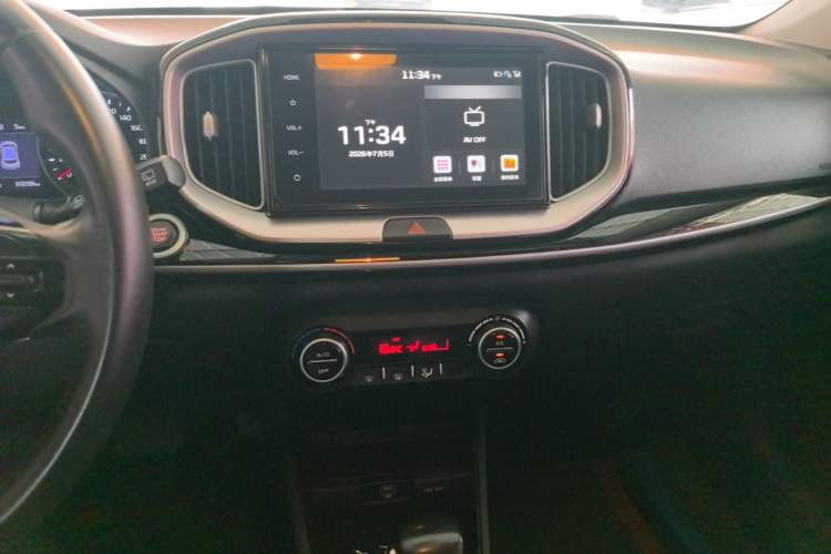 Used Kia kx1 Stonic 2019 1.4L Automatic Fun Edition China VI Audio And AC Panel