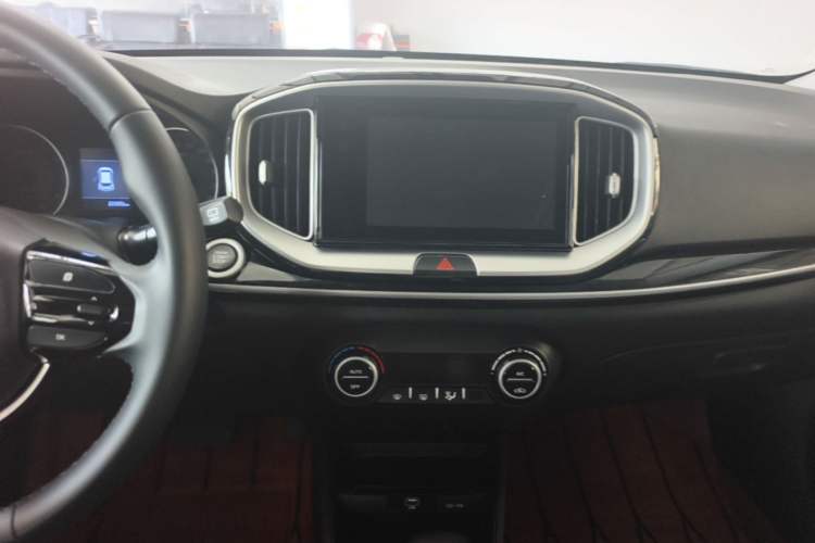 Used Kia kx1 Stonic 2019 1.4L Automatic Sport Edition China VI Audio And AC Panel