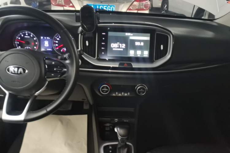 Used Kia kx1 Stonic 2019 1.4L Automatic Fun Edition China VI Audio And AC Panel