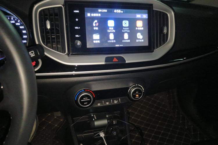 Used Kia kx1 Stonic 2019 1.4L Automatic Fun Edition China VI Audio And AC Panel