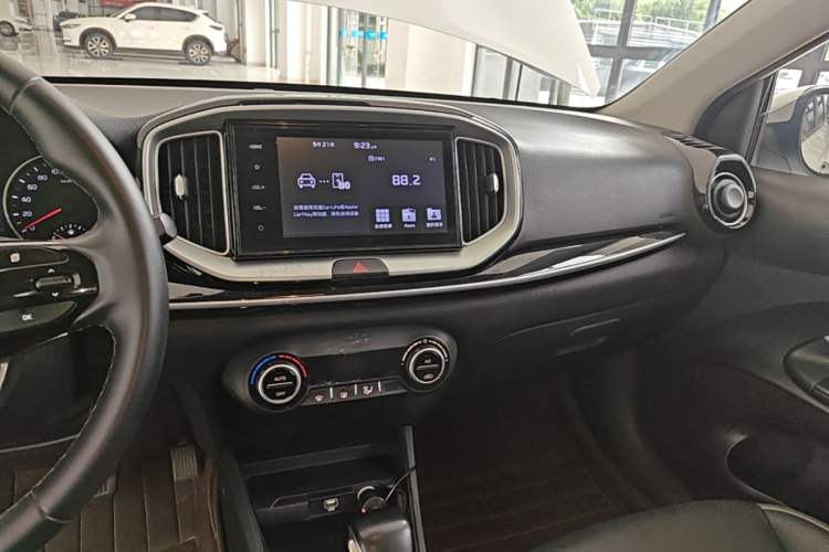 Used Kia kx1 Stonic 2019 1.4L Automatic Fun Edition China VI Audio And AC Panel