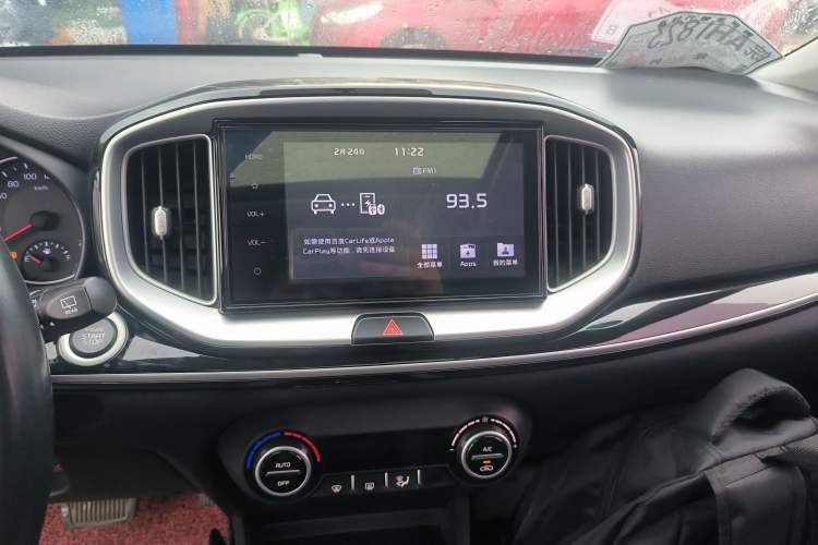 Used Kia kx1 Stonic 2019 1.4L Automatic Fun Edition China V Standard Audio And AC Panel