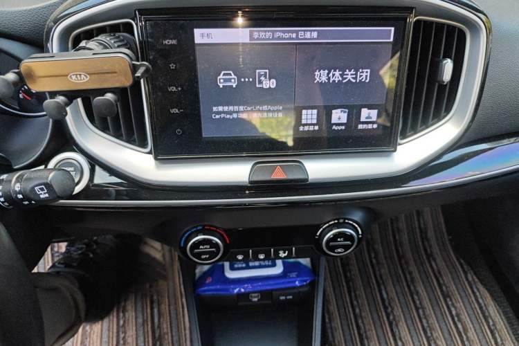 Used Kia kx1 Stonic 2019 1.4L Automatic Fun Edition China V Standard Audio And AC Panel