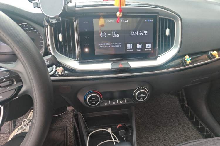 Used Kia kx1 Stonic 2019 1.4L Automatic Sport Edition China VI Audio And AC Panel