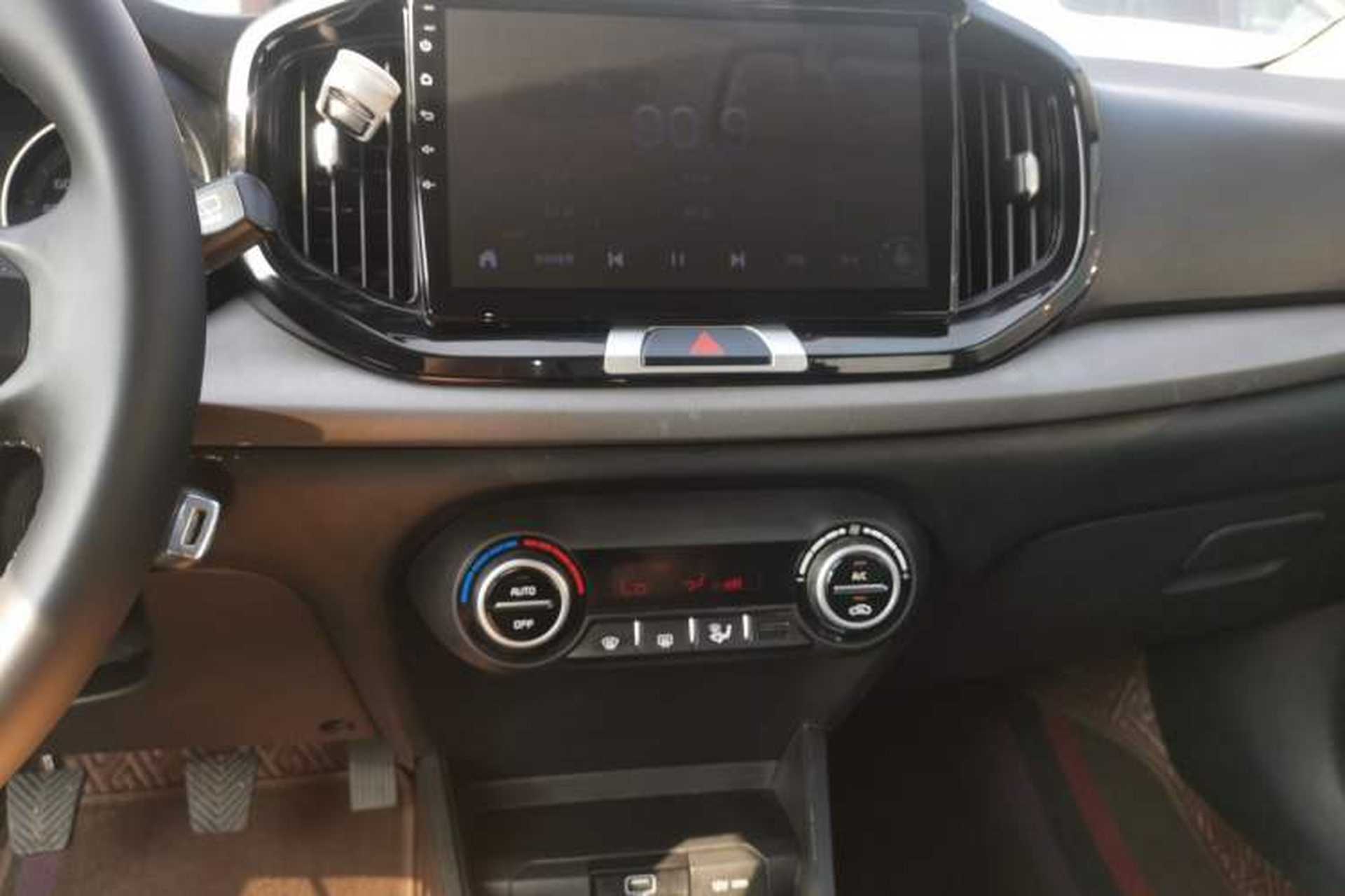 Used Kia kx1 Stonic 2019 1.4L Manual Fun Edition China VI Standard Audio And AC Panel