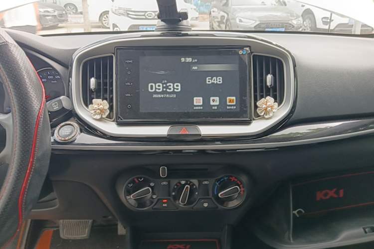 Used Kia kx1 Stonic 2019 1.4L Automatic Fun Edition China VI Audio And AC Panel