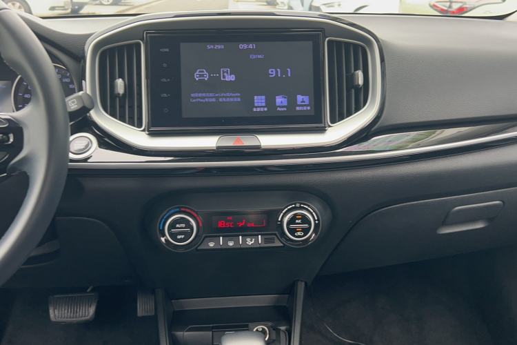 Used Kia kx1 Stonic 2019 1.4L Automatic Fun Edition China VI Audio And AC Panel