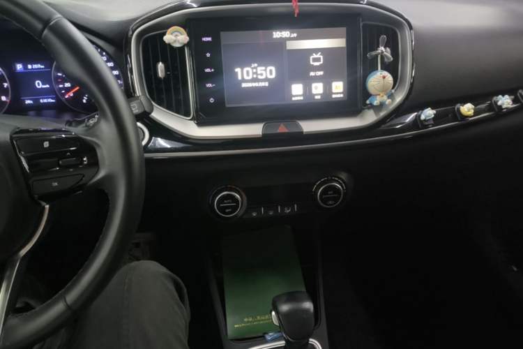 Used Kia kx1 Stonic 2019 1.4L Automatic Fun Edition China VI Audio And AC Panel