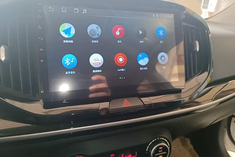 Used Kia kx1 Stonic 2019 1.4L Automatic Sport Edition China VI Audio And AC Panel