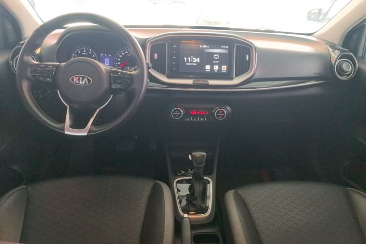 Used Kia kx1 Stonic 2019 1.4L Automatic Fun Edition China VI Center Console