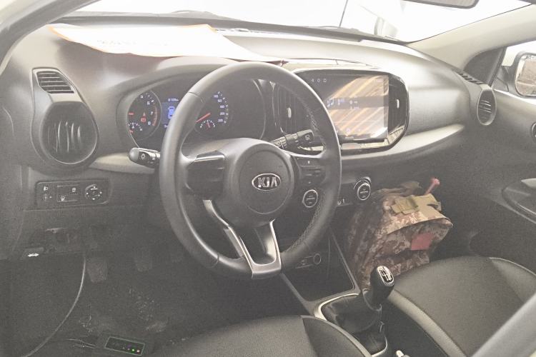 Used Kia kx1 Stonic 2019 1.4L Manual Fun Edition China VI Standard Center Console