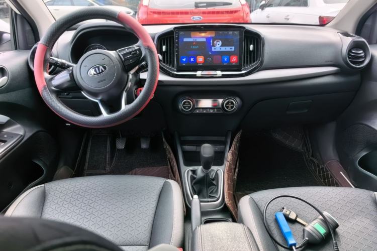 Used Kia kx1 Stonic 2019 1.4L Manual Fun Edition China VI Standard Center Console
