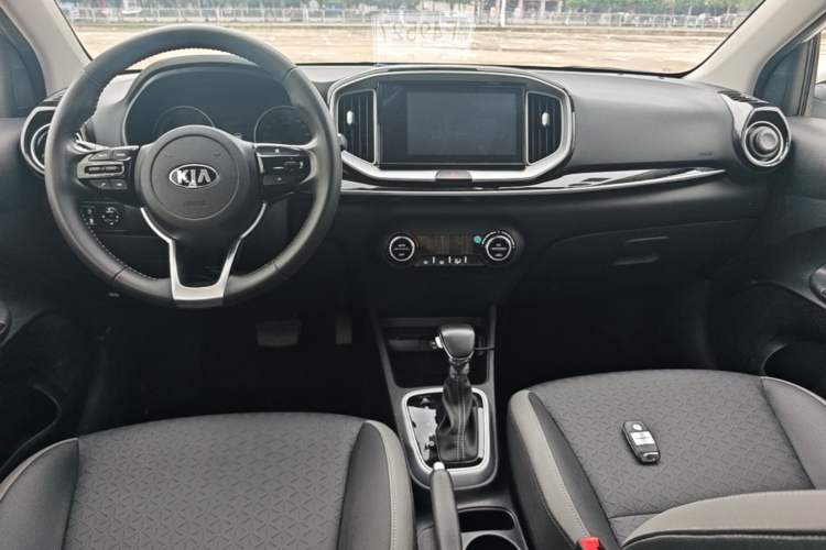 Used Kia kx1 Stonic 2019 1.4L Automatic Fun Edition China V Standard Center Console