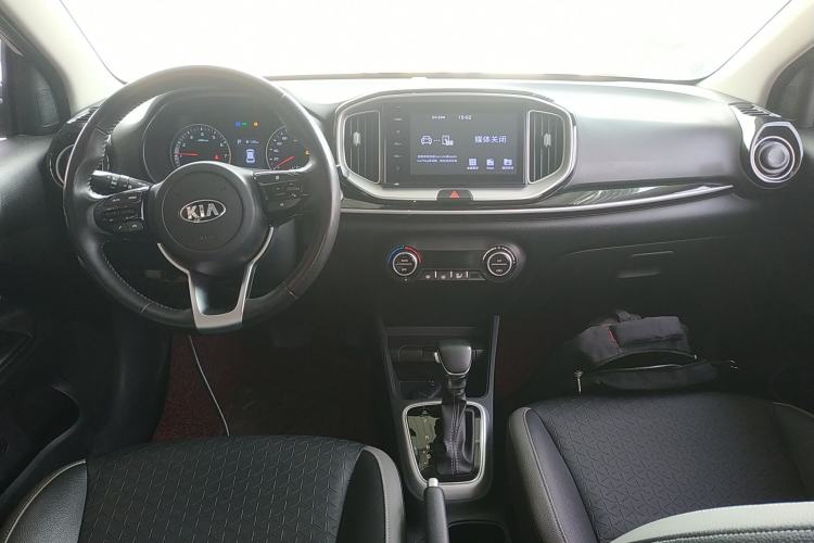 Used Kia kx1 Stonic 2019 1.4L Automatic Fun Edition China V Standard Center Console