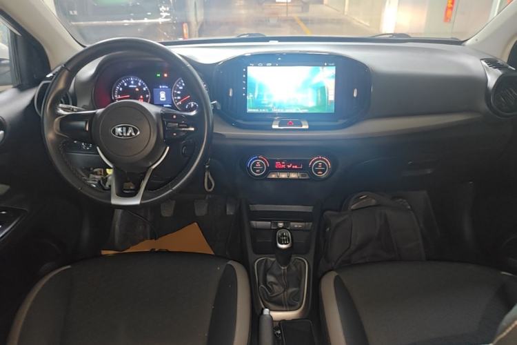 Used Kia kx1 Stonic 2019 1.4L Manual Fun Edition China VI Standard Center Console