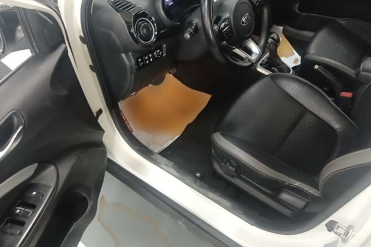 Used Kia kx1 Stonic 2019 1.4L Automatic Fun Edition China V Standard Driver Seat