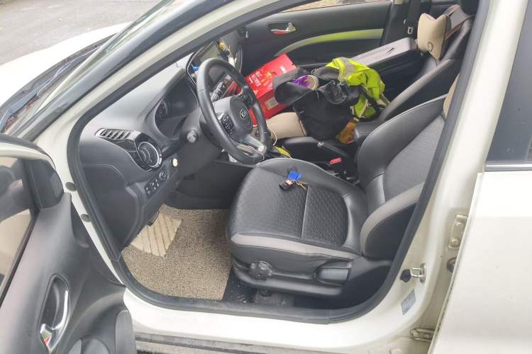 Used Kia kx1 Stonic 2019 1.4L Automatic Fun Edition China VI Driver Seat