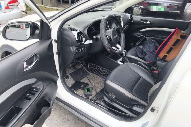 Used Kia kx1 Stonic 2019 1.4L Automatic Fun Edition China VI Driver Seat
