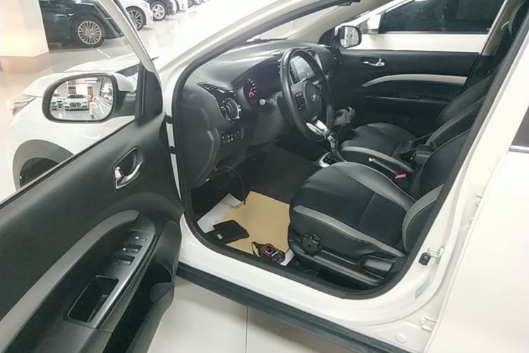 Used Kia kx1 Stonic 2019 1.4L Automatic Sport Edition China VI Driver Seat