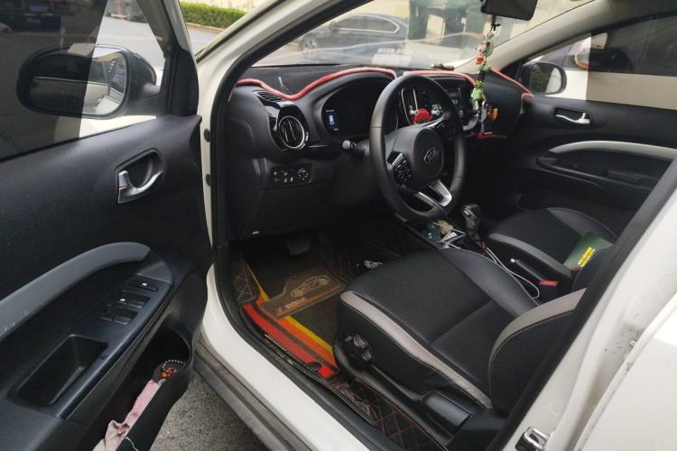 Used Kia kx1 Stonic 2019 1.4L Automatic Fun Edition China VI Driver Seat