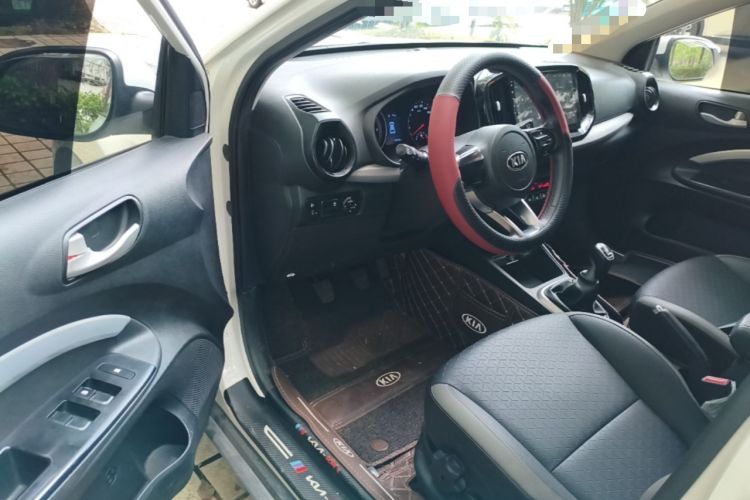 Used Kia kx1 Stonic 2019 1.4L Manual Fun Edition China VI Standard Driver Seat