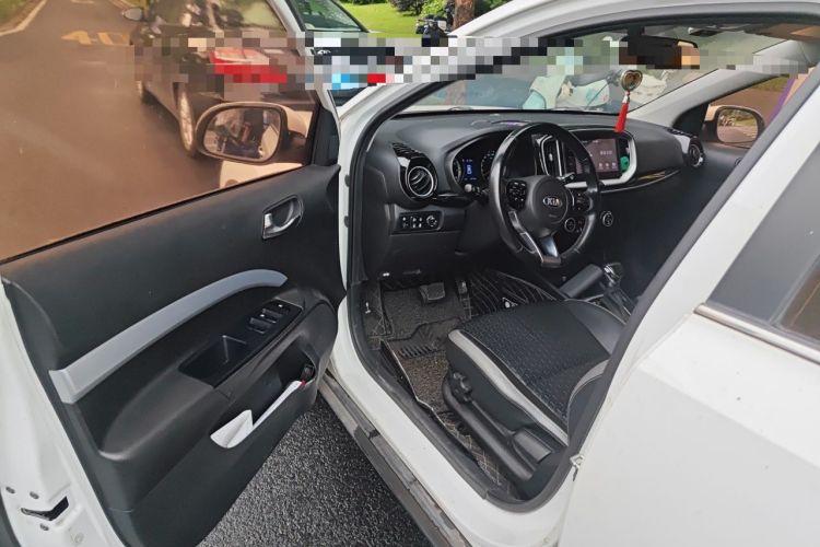 Used Kia kx1 Stonic 2019 1.4L Automatic Fun Edition China V Standard Driver Seat