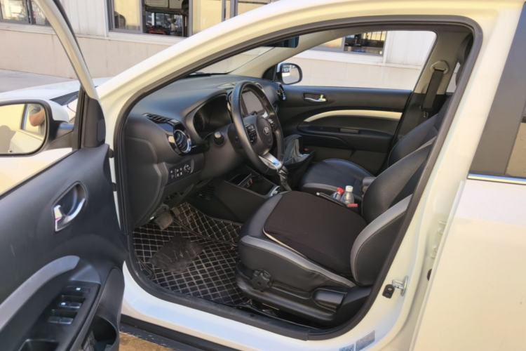 Used Kia kx1 Stonic 2019 1.4L Automatic Fun Edition China VI Driver Seat