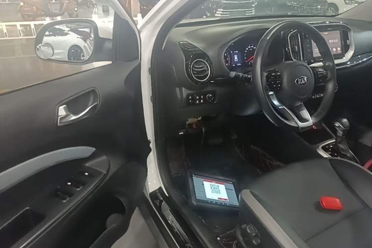 Used Kia kx1 Stonic 2019 1.4L Automatic Fun Edition China V Standard Driver Seat