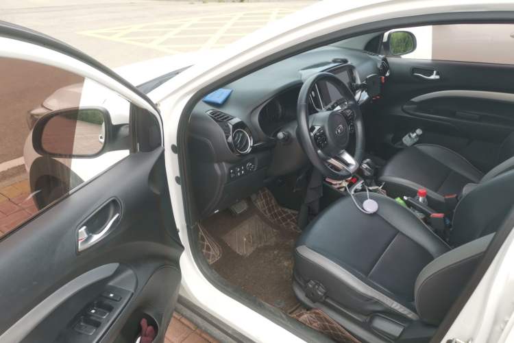 Used Kia kx1 Stonic 2019 1.4L Automatic Fun Edition China VI Driver Seat