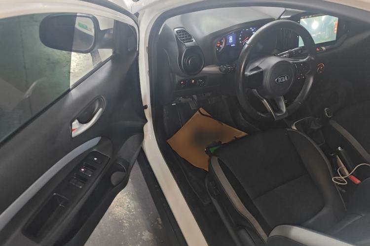 Used Kia kx1 Stonic 2019 1.4L Manual Fun Edition China VI Standard Driver Seat