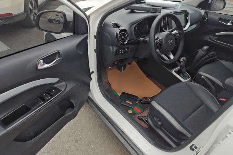 Used Kia kx1 Stonic 2019 1.4L Automatic Fun Edition China V Standard Driver Seat