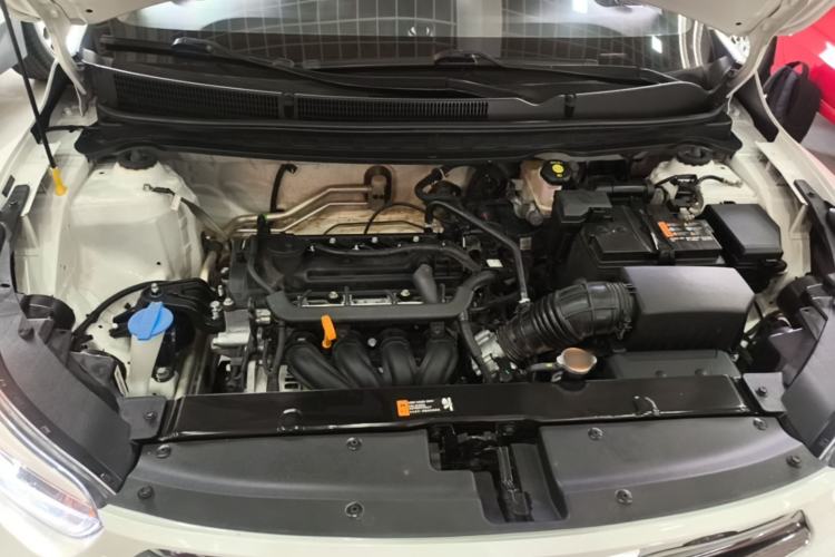 Used Kia kx1 Stonic 2019 1.4L Automatic Sport Edition China VI Engine Bay