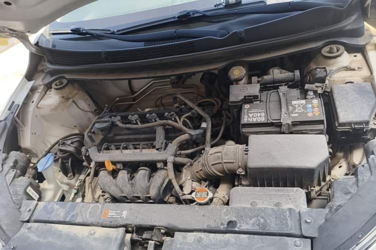 Used Kia kx1 Stonic 2019 1.4L Automatic Sport Edition China VI Engine Bay