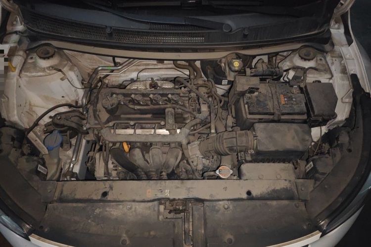 Used Kia kx1 Stonic 2019 1.4L Automatic Fun Edition China VI Engine Bay