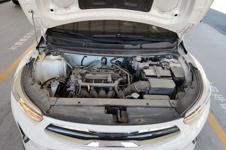 Used Kia kx1 Stonic 2019 1.4L Automatic Sport Edition China VI Engine Bay