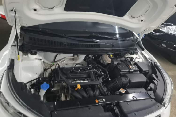 Used Kia kx1 Stonic 2019 1.4L Automatic Fun Edition China VI Engine Bay