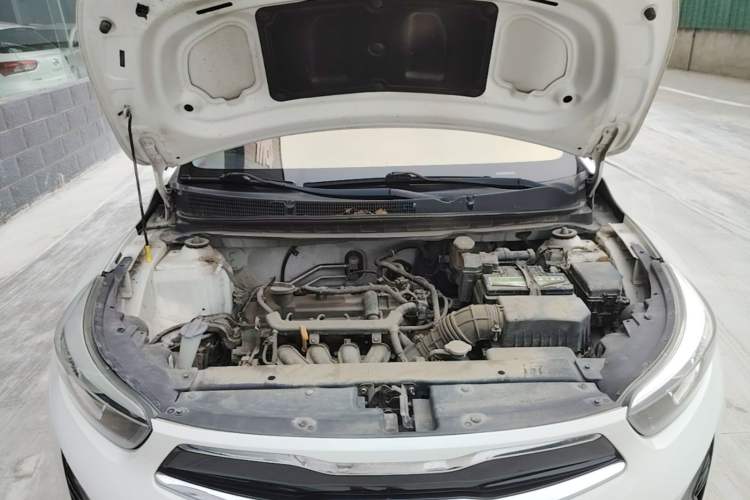 Used Kia kx1 Stonic 2019 1.4L Automatic Sport Edition China VI Engine Bay