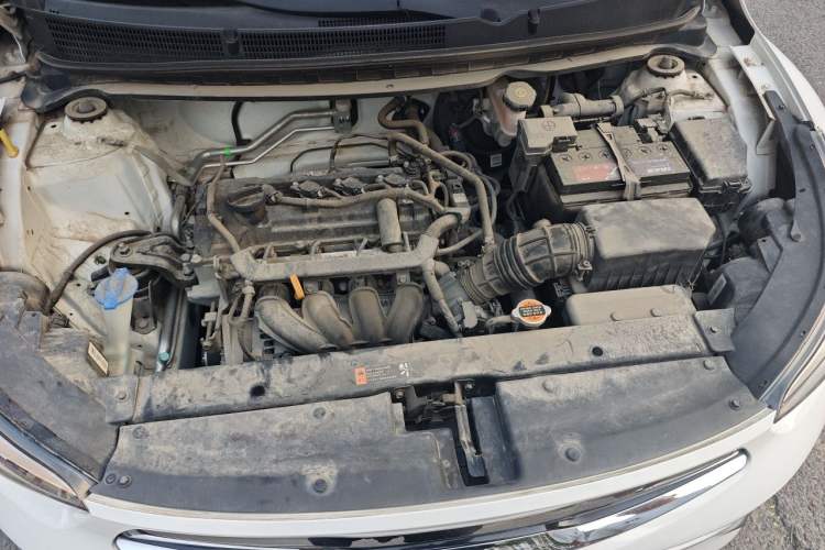 Used Kia kx1 Stonic 2019 1.4L Automatic Fun Edition China VI Engine Bay