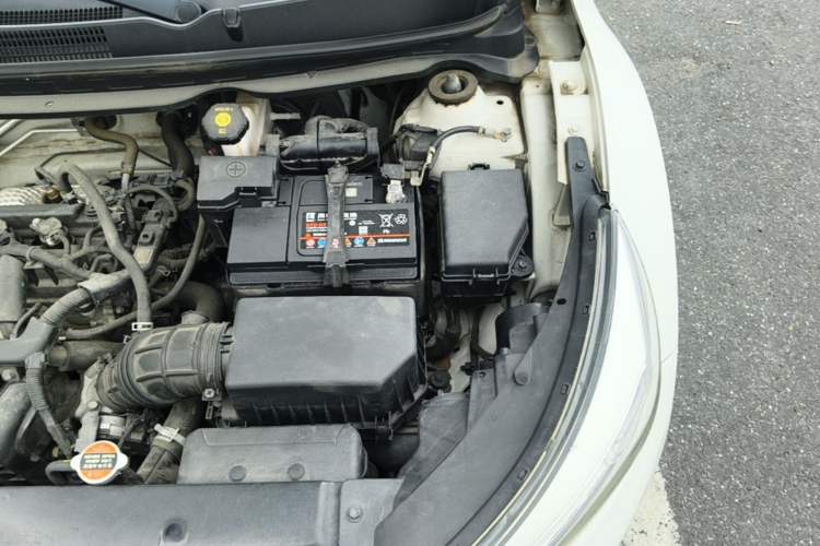 Used Kia kx1 Stonic 2019 1.4L Automatic Fun Edition China VI Engine Bay Left