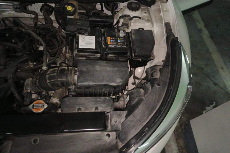 Used Kia kx1 Stonic 2019 1.4L Automatic Fun Edition China VI Engine Bay Left