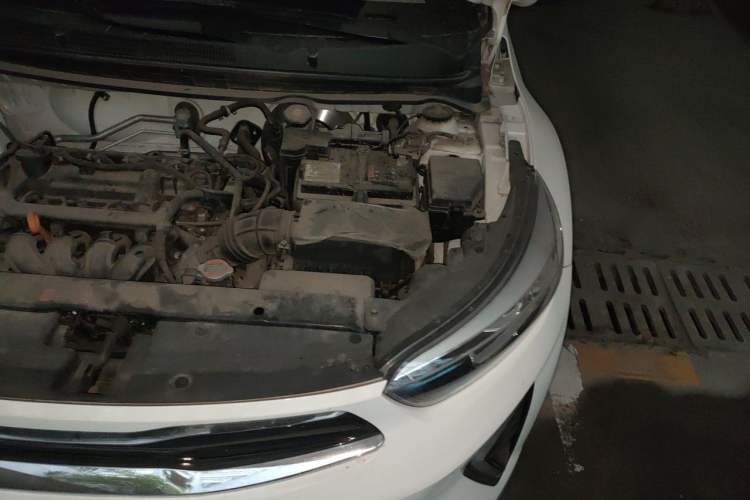 Used Kia kx1 Stonic 2019 1.4L Automatic Fun Edition China VI Engine Bay Left
